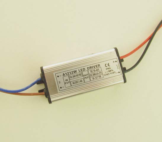 ЗАХРАНВАНЕ 24V 15A 360W